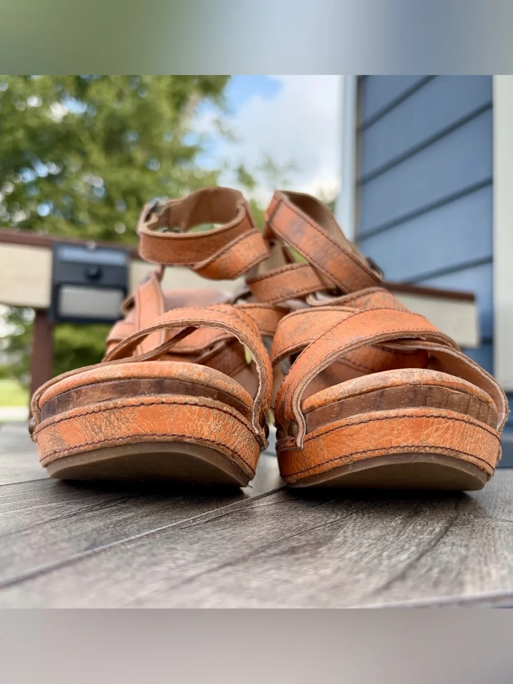 Bed Stu Juliana Sandals Sz 8.5B Strappy Wooden Platform Distressed Orange Rustic